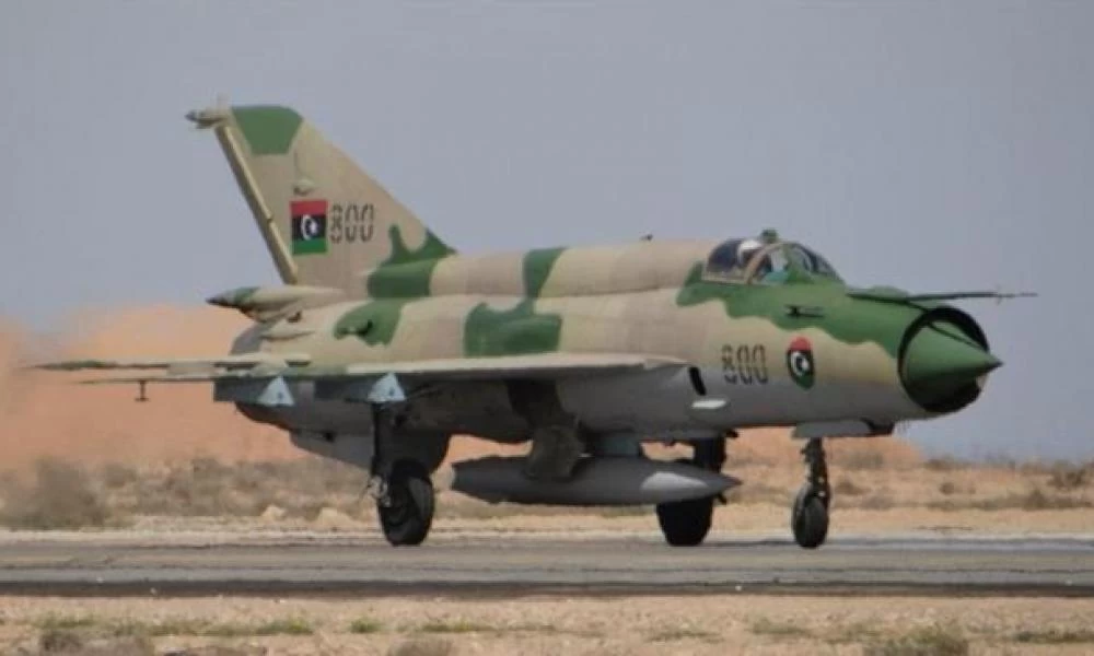 Bίντεο-σοκ: Συνεντρίβη μαχητικό του LNA στη Βεγγάζη